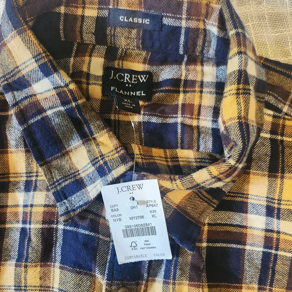 J. Crew Men's Plaid Shirt -‎ Navy and Yellow